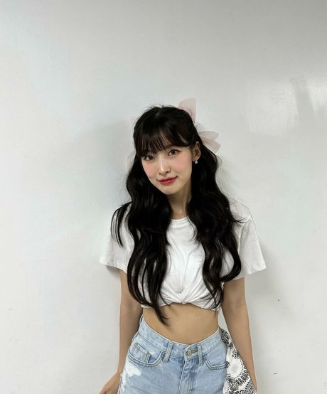 WomenK pop nude pornstar picture