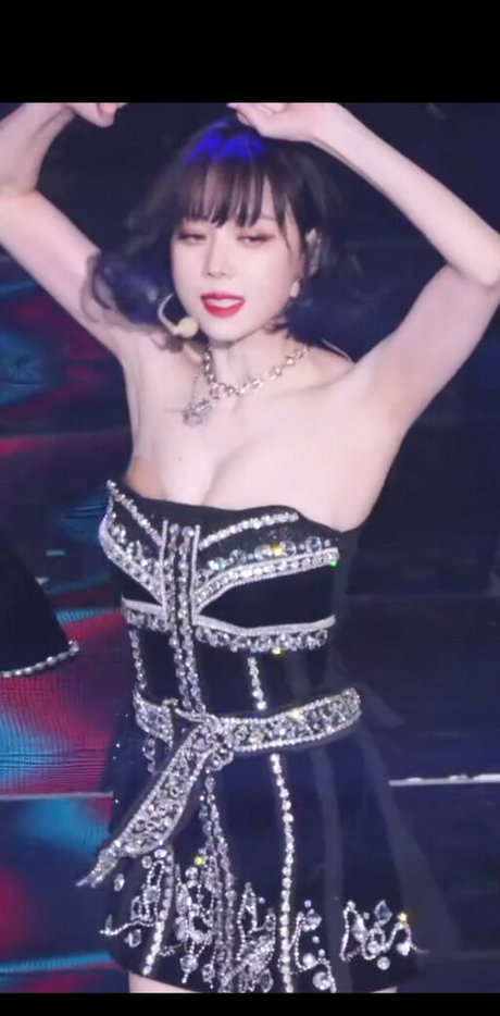 cameltoe onlyfans adult pic