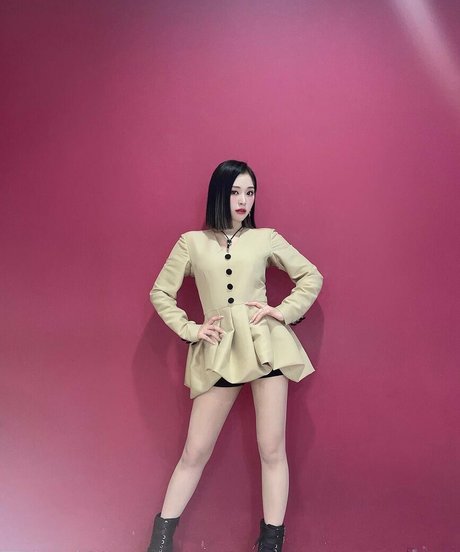 blonde squirt onlyfans sex pics