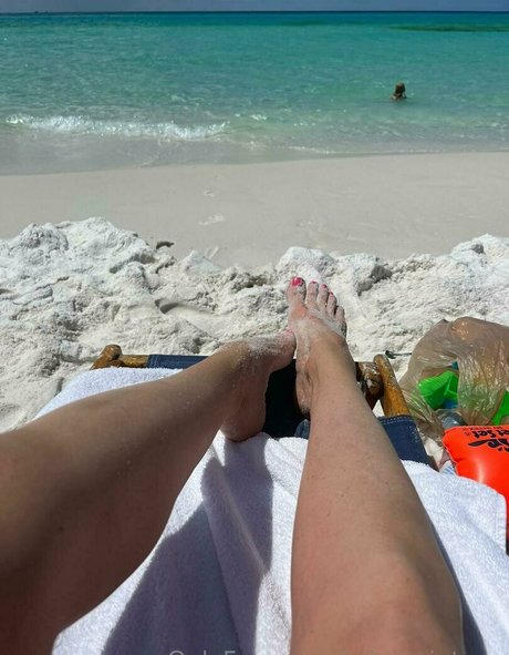 misssaintxxx erotic actress img