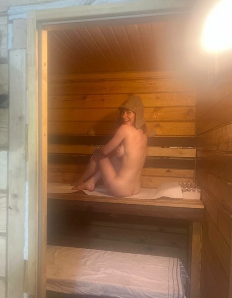 Toma Efremova xxx model image