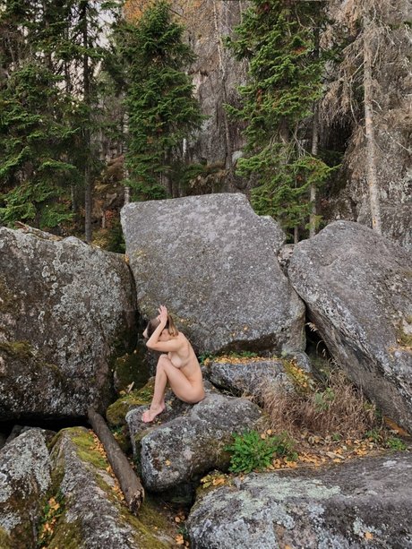 Toma Efremova exclusive actress pictures