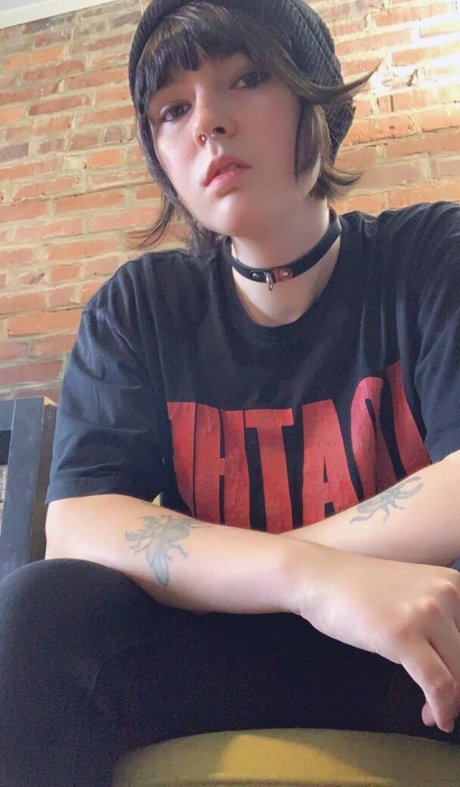 Lain Arbor star exclusive pictures