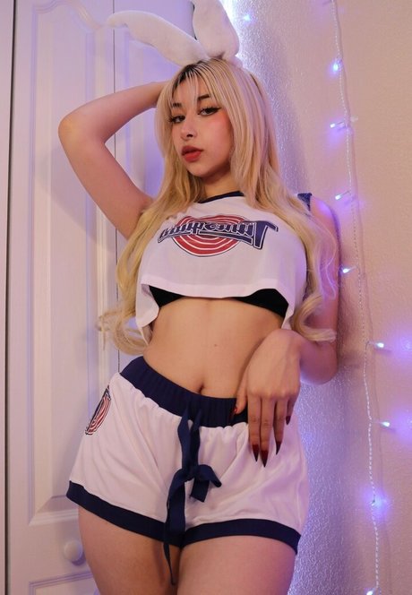 brown onlyfans hot pic