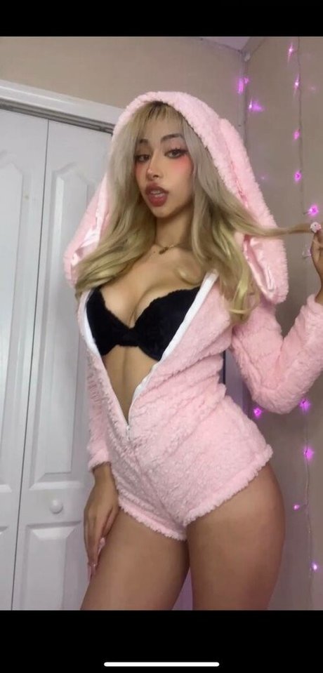 Rina Magi nude actress galleries