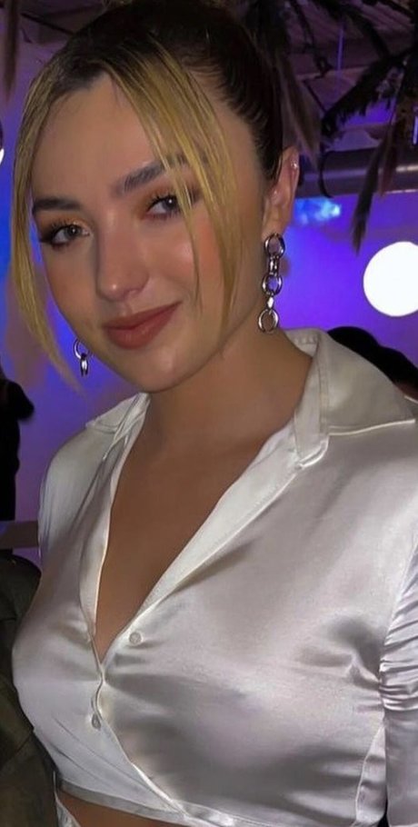 asian yoga onlyfans top photo