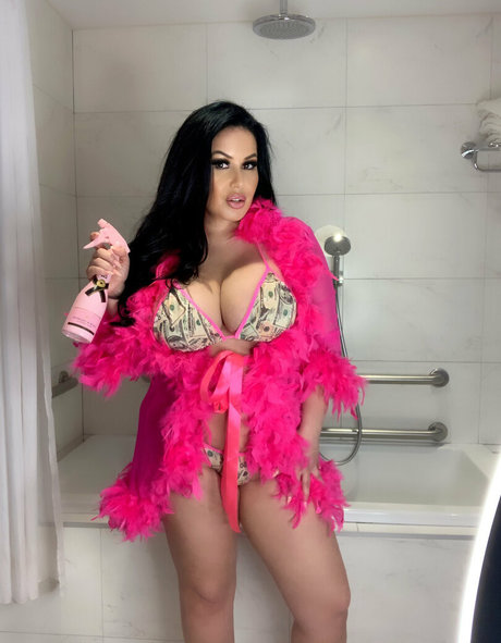 curvy teen onlyfans hd pic