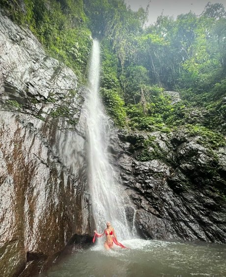 milla snake naked pornstar pics