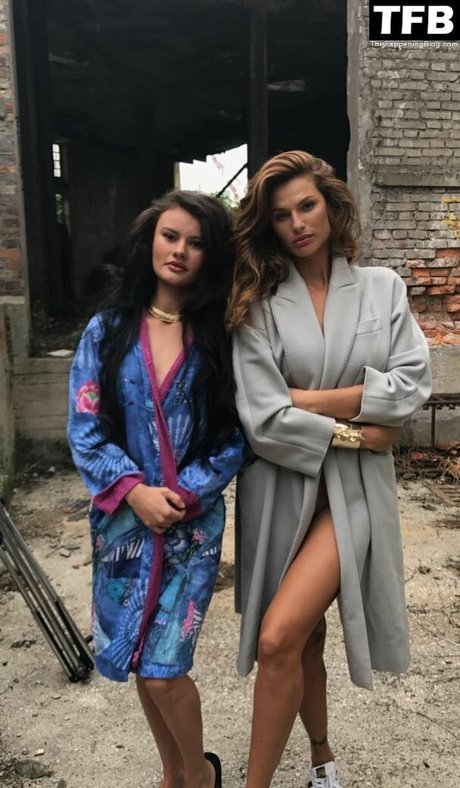 Dayane Mello Quick photo