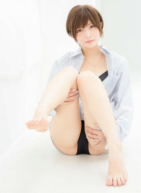 Marina Amatsu star high quality pics