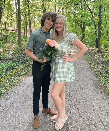 Anya Truax high quality star image