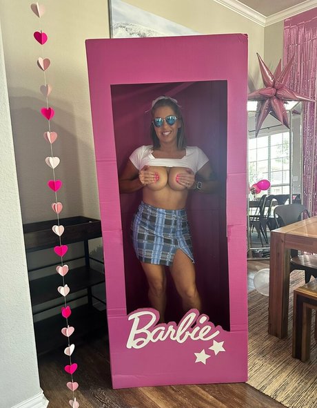 courtneyanntt star nice photo