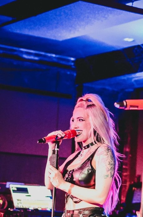 Addie Nicole Amick sex star photo