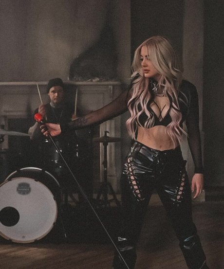 hardcore bdsm onlyfans pornographic photos