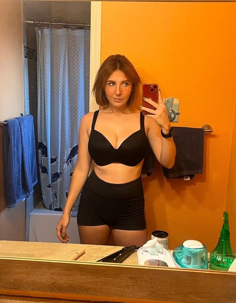 MeganBitchell model best photo