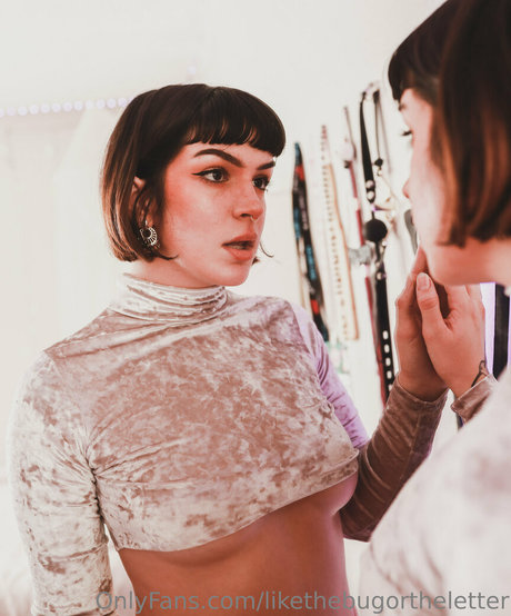 sexy mom onlyfans art xxx archive