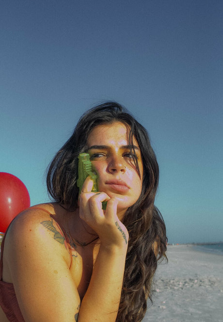 likethebugortheletter adult star image