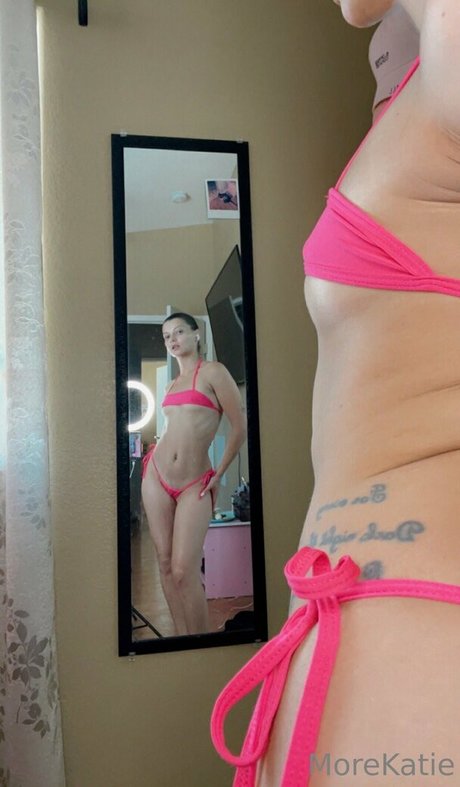 morekatie pretty actress photo