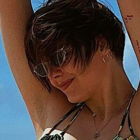 Triz naked actress photos