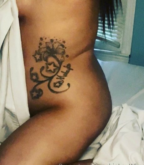 coochielouwho art model image