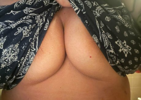 coochielouwho model nice photos