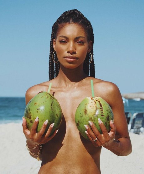 shemale handjob onlyfans free naked images