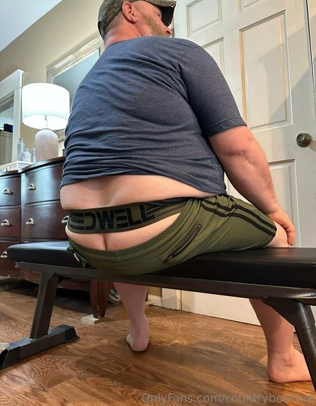 countrybearlive model nudes gallery