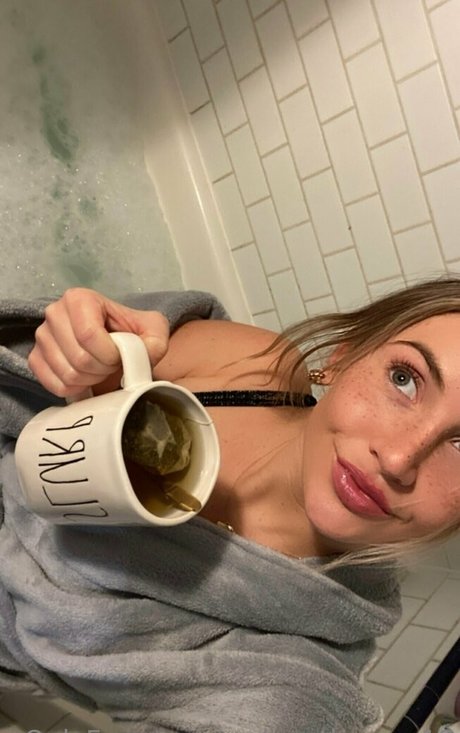 yourbabymadds model top pictures