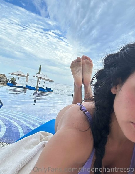 theenchantressb free actress photo