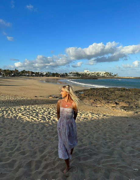 big tits teen onlyfans beautiful photo