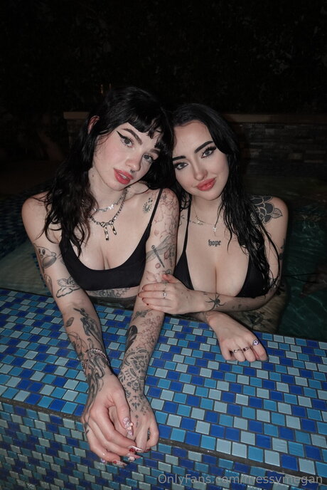 messymegan model galleries