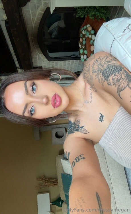 messymegan model art pics