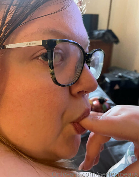 perfectpear8 nudes model archive