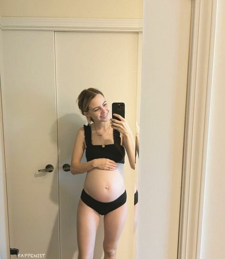 Bobbialthon model hd picture