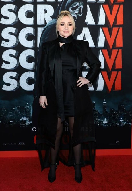 Hayden Panettiere model nude image