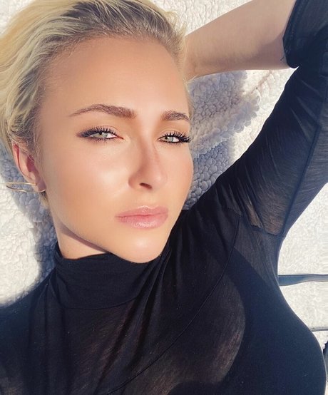 Hayden Panettiere pornstar sexy pics