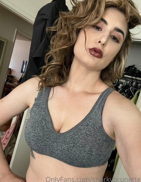 snarkybrunette exclusive star photo