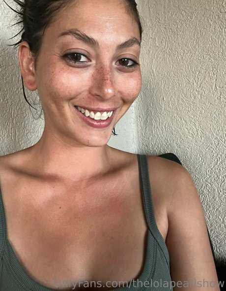 thelolapearlshow nude model archive