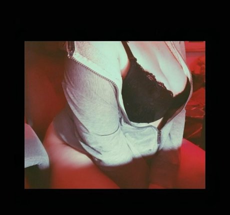 inked reader free actress pics