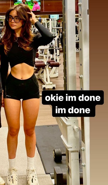 Lunchbaglujan pornstar sexy picture