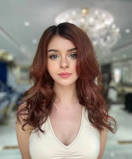 Chloe Lockley sex star img