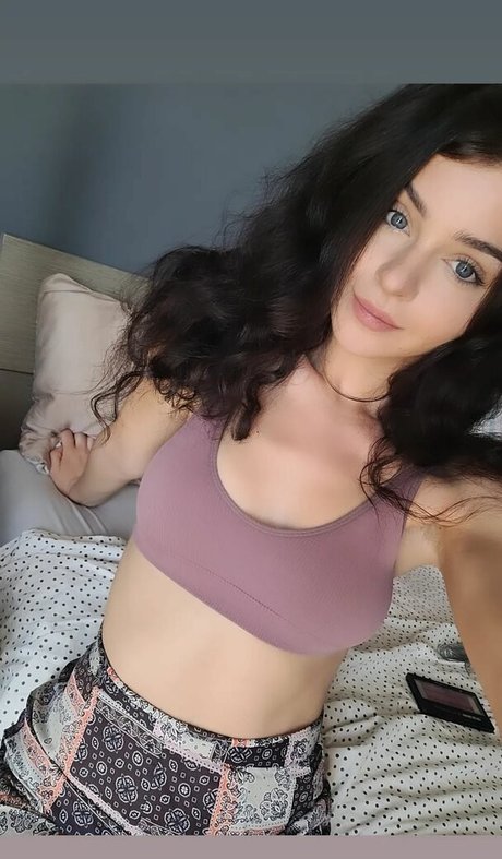 Chloe Lockley pornstar naked pics