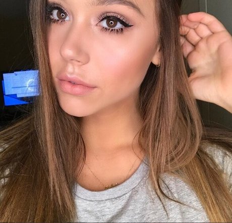 busty redhead teen onlyfans sexy nudes galleries