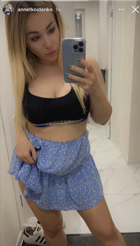 sexy mom onlyfans top pics