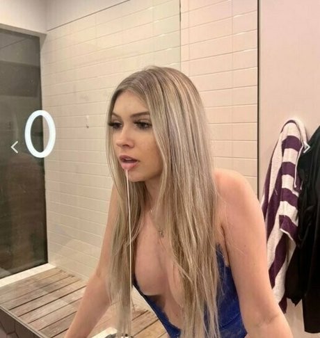 kira naughty adult model images