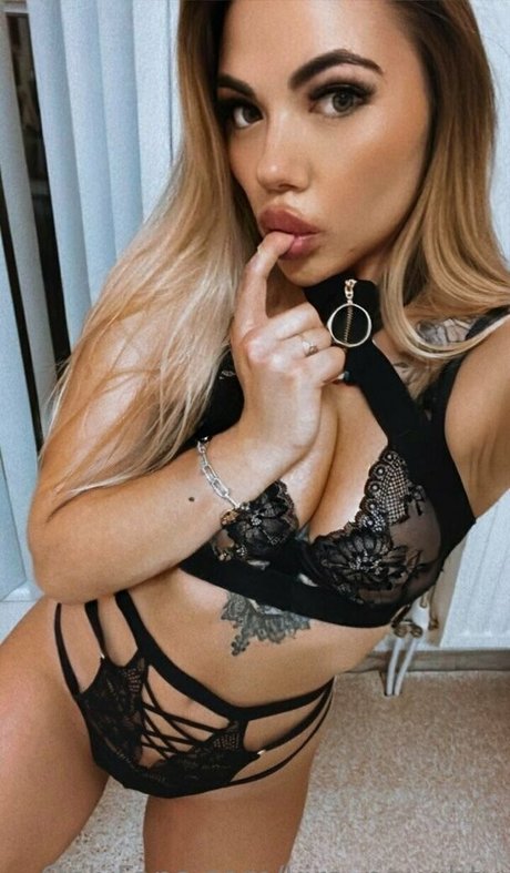 perfect shemale onlyfans pornos gallery