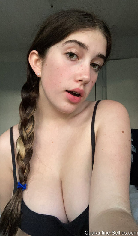 itsmollyyyrose again star photo