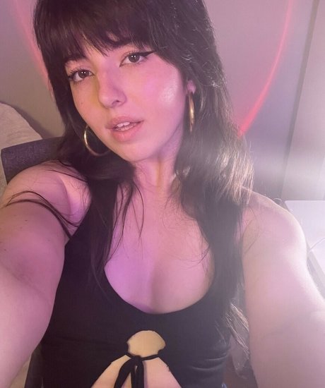 Slight Sounds ASMR nude pornstar photos