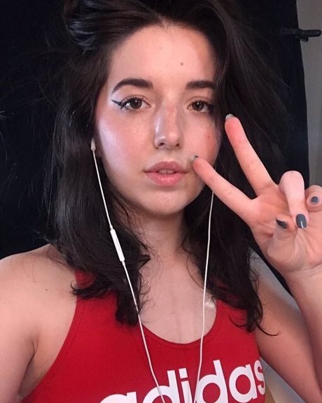 Slight Sounds ASMR model sex pictures