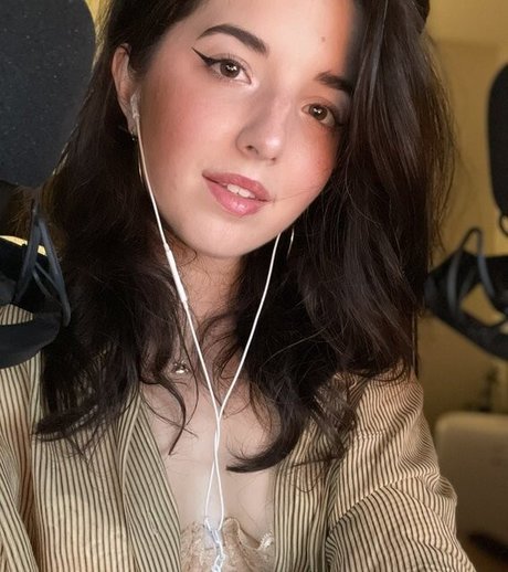 Slight Sounds ASMR porn star pic